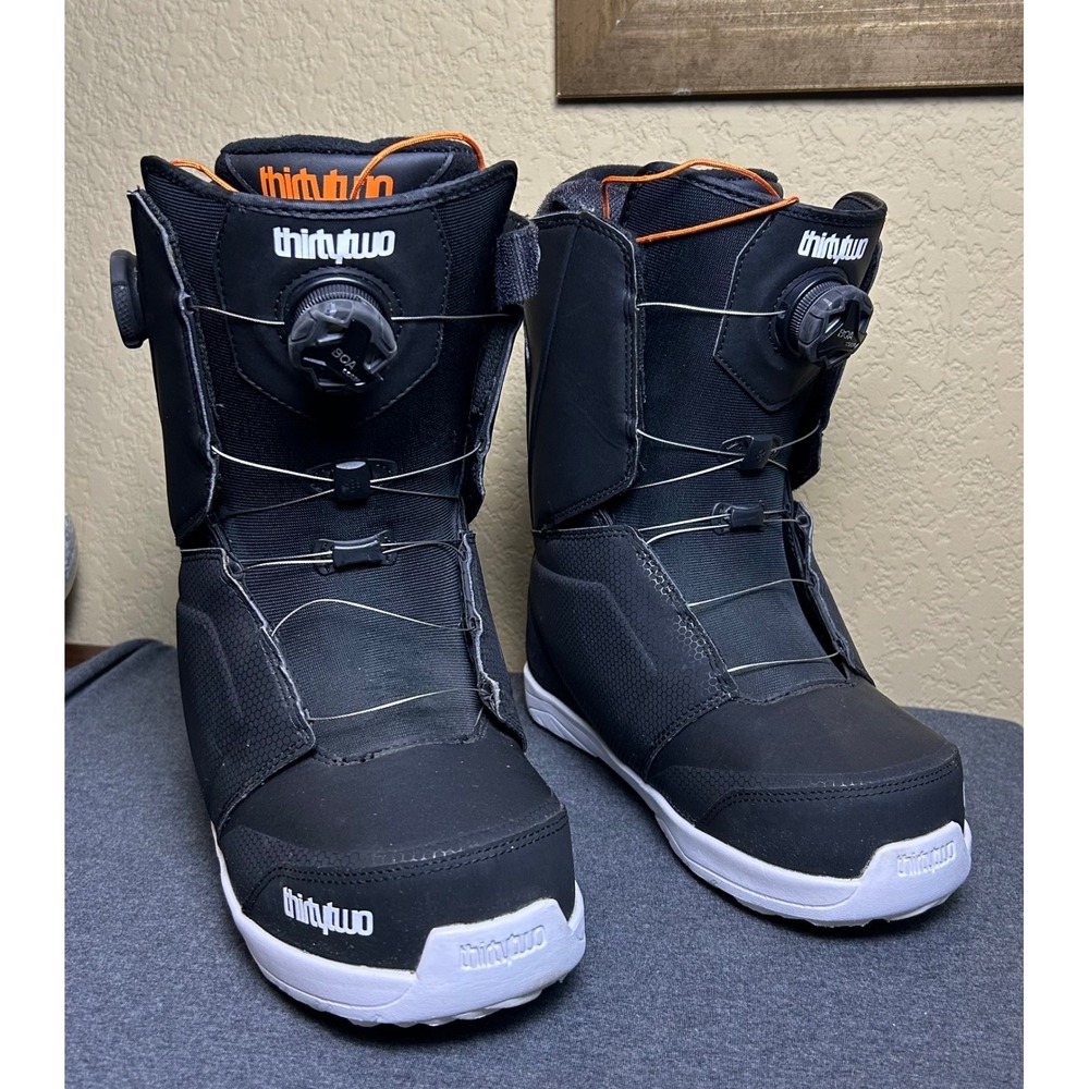 ThirtyTwo Lashed Double BOA Snowboard Boots Mens 9.5 Black Intuition 2018